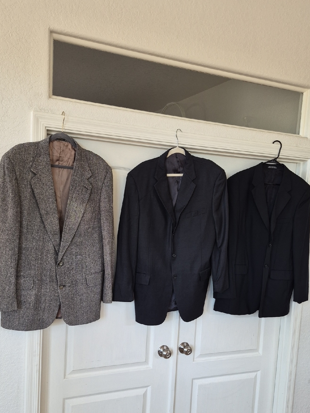 Bundle Of 3 -Men's Classic Wool Blazer Set - Black, Gray, and Brown Sz 43 Long